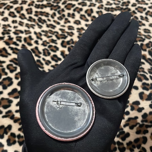 ELVIS COSTELLO 🎸 Vintage Rock Button Pin Pinback Collectible Punk Music Wave - Picture 12 of 12